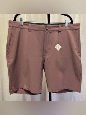 Travis Mathew Days And Days Golf Shorts NWT | size 38